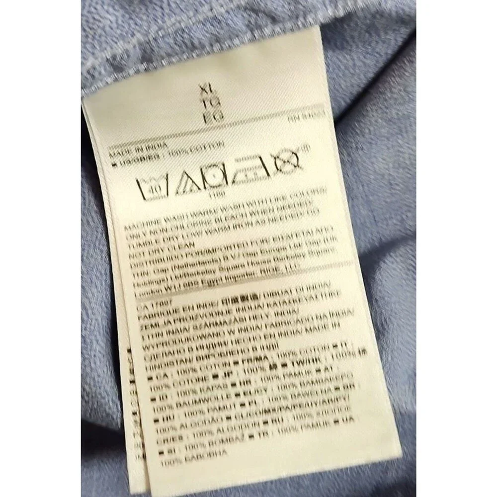 Banana Republic Men's Classic Solid Blue, Long Sleeve, Button-Down Shirt Size XL